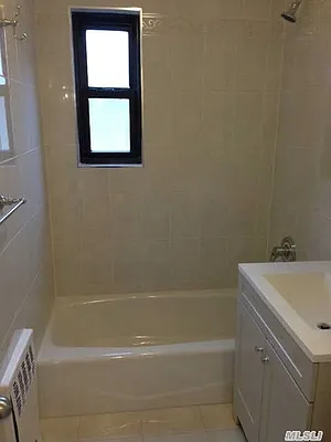 Sold by Prime Realty | media 4