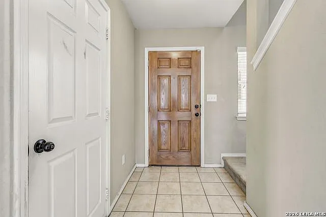 4 bed, 3.0 bath, 2044 sqft, $1,900 — Photo 4
