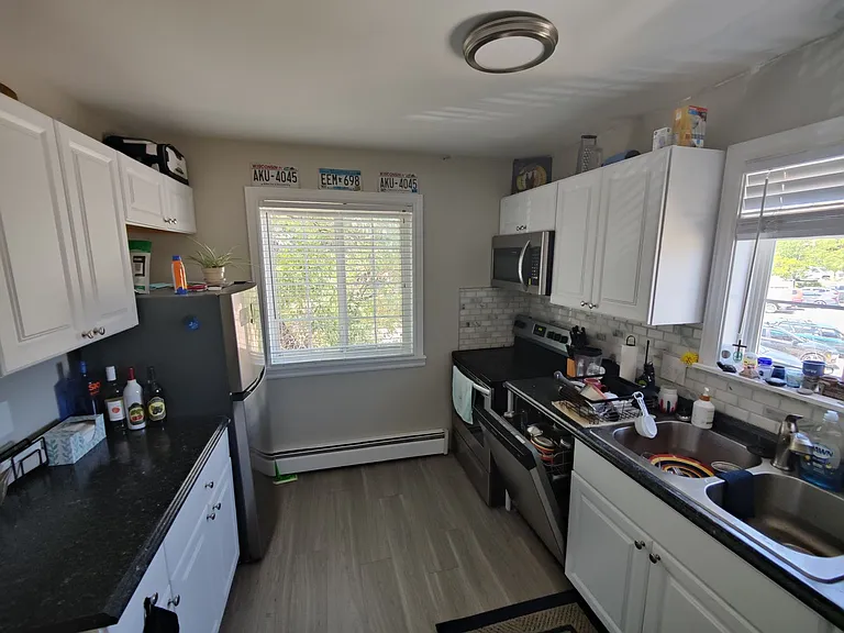 2401 Walnut St #4 — Photo 2