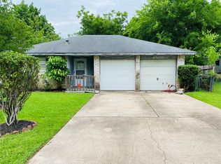 4809 E 39th St, Dickinson, TX 77539