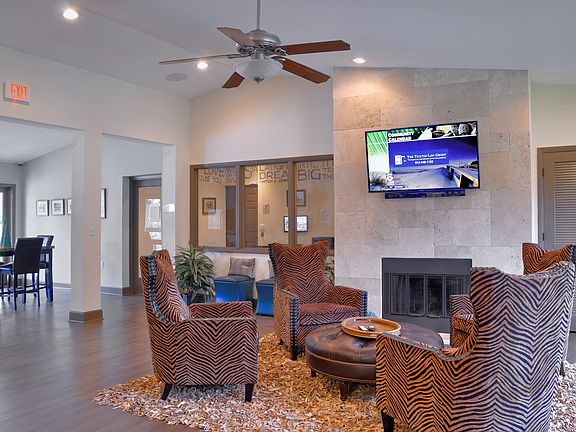 The Palms of Clearwater Clubhouse Interior