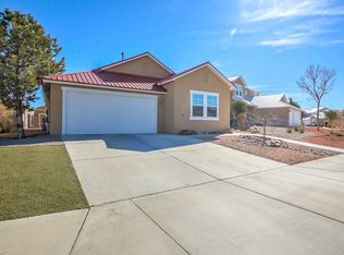 304 Minturn Loop NE, Rio Rancho, NM 87124