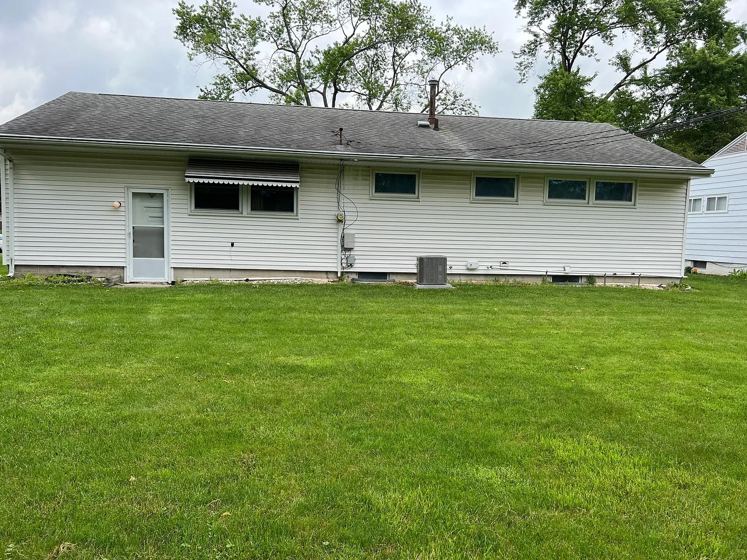 3 bed, 1150 sqft, $1,780 — Photo 4