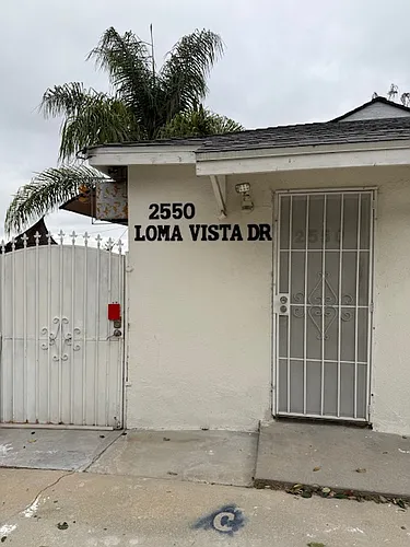 2550 Loma Vista Dr Photo 1