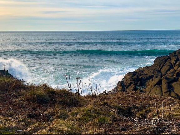 3rd image of 89 Breakers Scarp