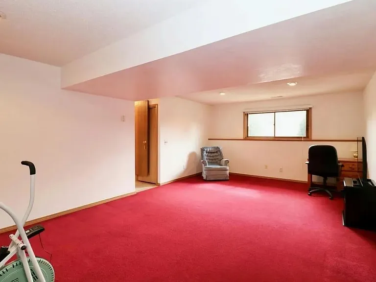 3807 Cora Dr — Photo 9