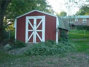 4th image of 1055 Valleybrook Dr