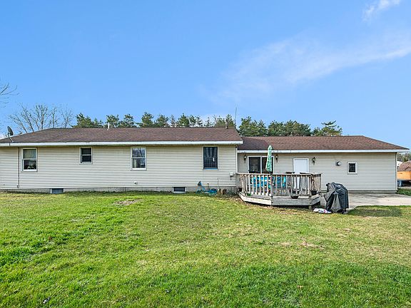 4th image of 5575 Coan St NE