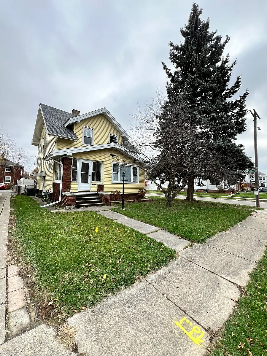 Building Photo - 4232 N Haven Ave