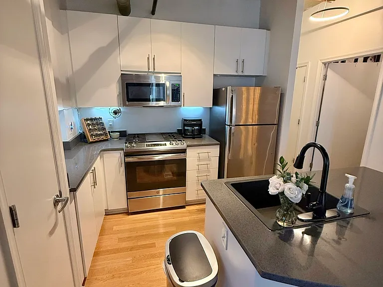 1300 N St NW #109 — Photo 8