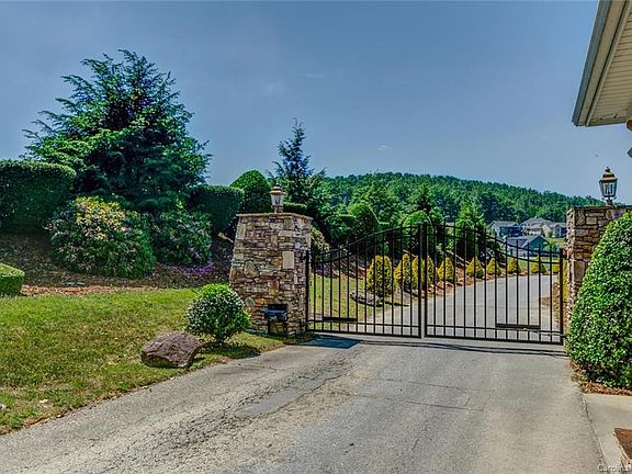 3rd image of 123 Black Iron Ln #28