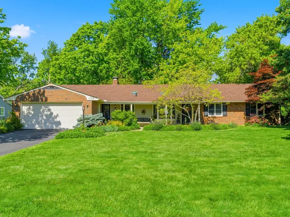 3795 Surrey Hill Pl, Columbus, OH 43220