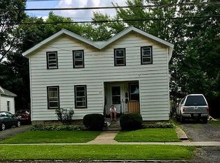 62 Seymour St, Auburn, NY 13021
