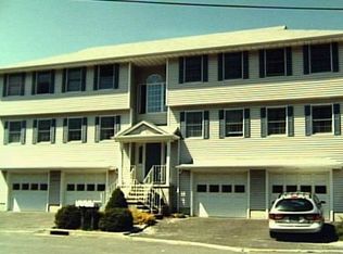 64 Pierce St, Fairfield, CT 06825