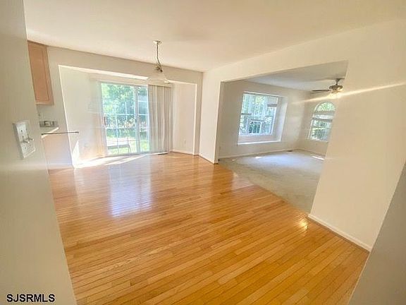 2nd image of 318 S Ash Ave