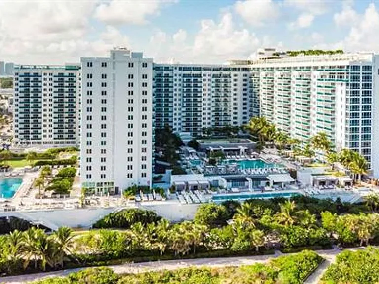 2301 Collins Ave #519 — Photo 46
