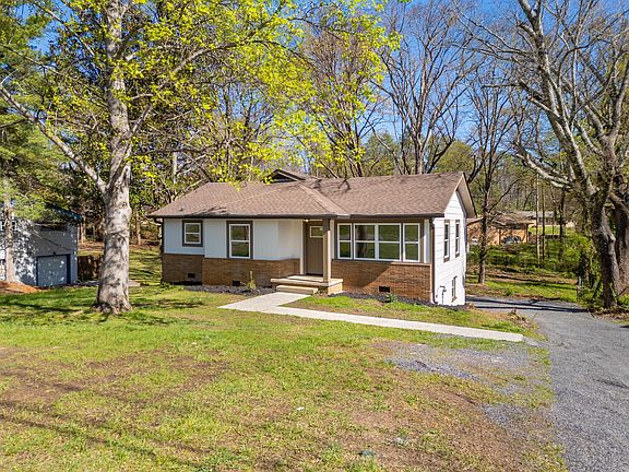 2nd image of 3413 Connelly Ln