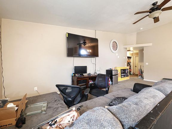 5th image of 201 Gonzales St