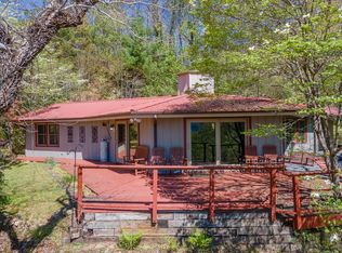 441 Mountain Laurel Dr, Franklin, NC 28734