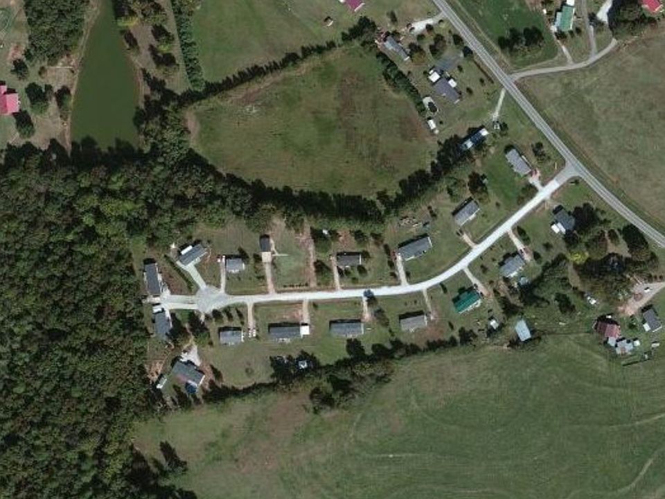 2nd image of 110 Grove Creek Dr