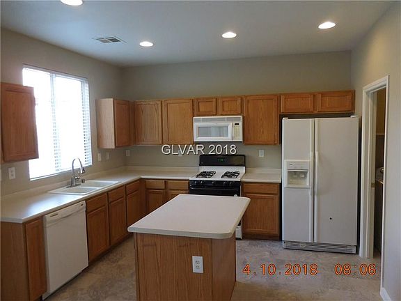 3rd image of 531 Moses Lake Ct