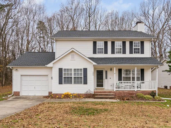 809 Swan Hill Ct, Fuquay Varina, NC 27526