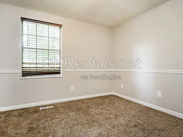 5728 Salem Rd — Photo 13