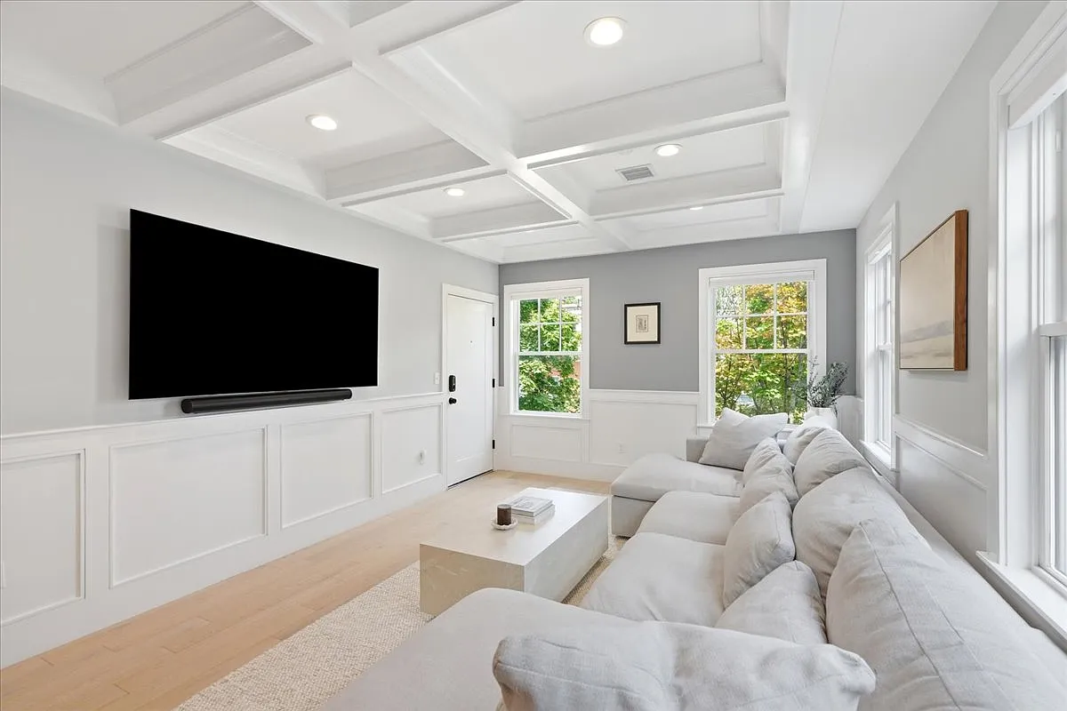 2 bed, 1604 sqft, $6,750 — Photo 3