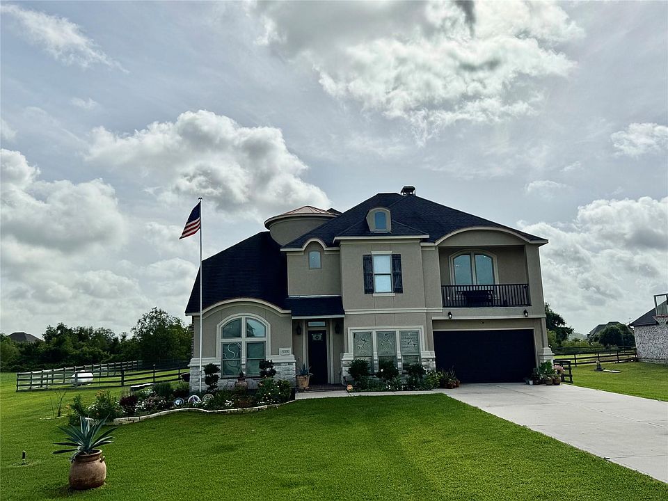 1st image of 18315 Cypress Hill Dr