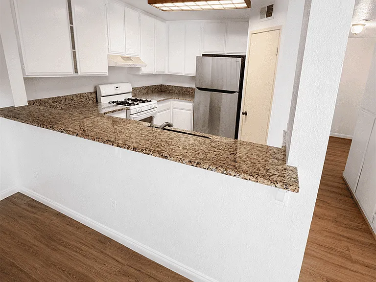 25713 View Pointe #A — Photo 5