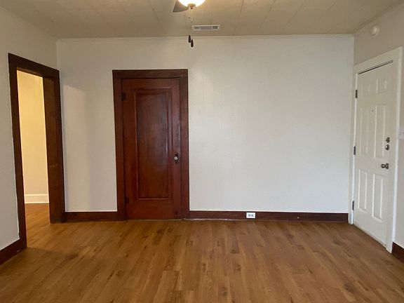 5th image of 1415 N Wall St