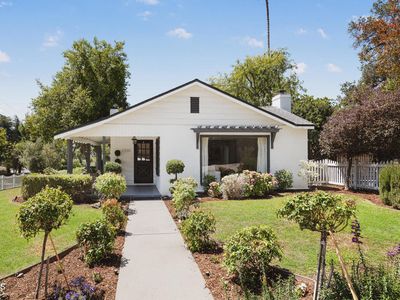 1200 Fernside Dr, La Canada Flintridge, CA, 91011