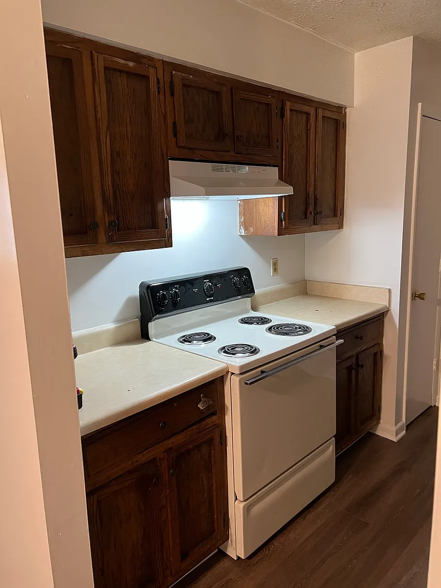 Building Photo - 111 Hillview Apt Dr #10