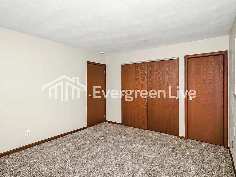 224 Mason Ave — Photo 10