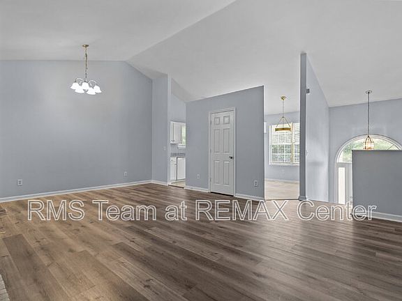 4th image of 2262 Cobb Creek Dr