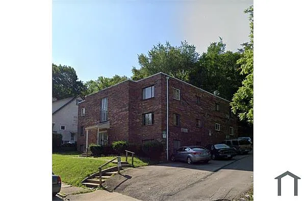 Building Photo - 1720 Wright St #5