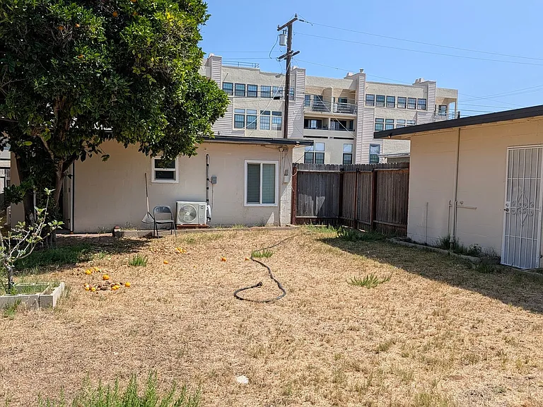 275 Dahlia Ave — Photo 13