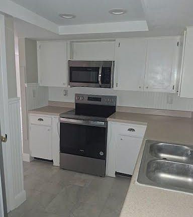 4th image of 3331 Rock Valley Dr