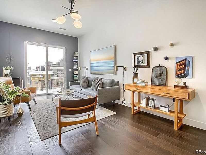 1st image of 2530 Lawrence St. #306
