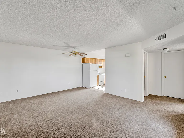 Verde Point Apartments — Photo 35