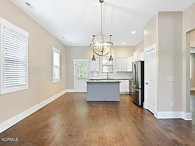 4076 Tamarisk Ln — Photo 5