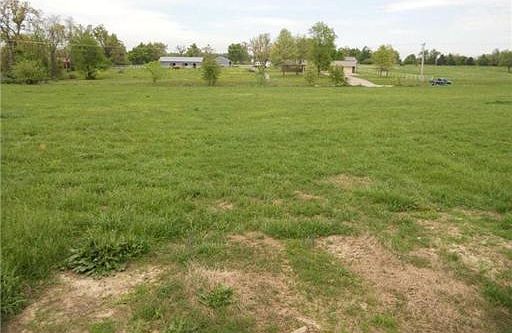 2nd image of Spring Creek Rd