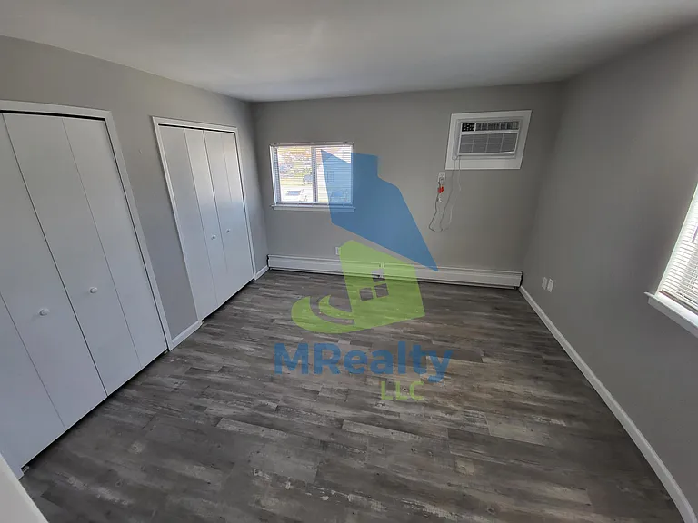 20411 E Twelve Mile Rd #9 — Photo 11