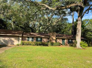 2217 Woodbine Dr, Tallahassee, FL 32309