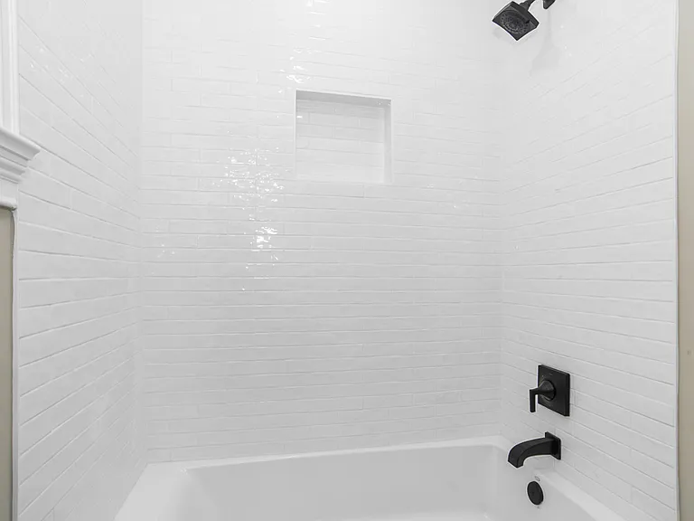1835 Cedar Crest Blvd — Photo 25