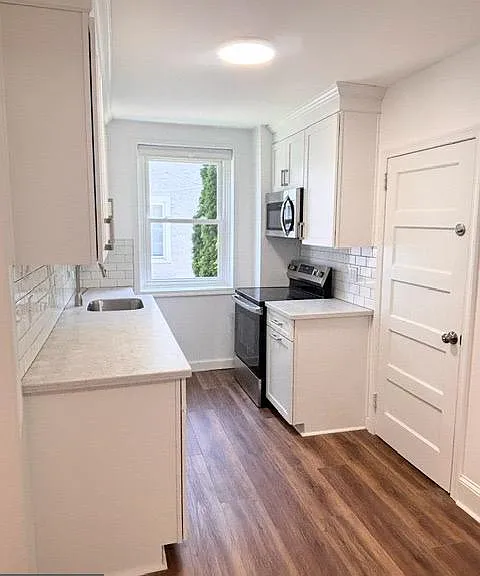 23 Morton Ave #A — Photo 4