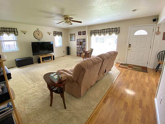 4th image of 745 Cherrywood St