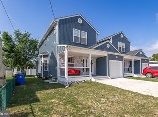 132 Kossuth St, Riverside, NJ 08075