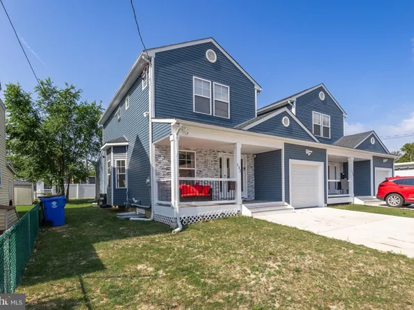 132 Kossuth St, Riverside, NJ 08075
