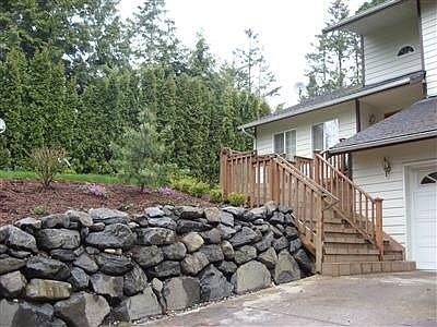 Price has been reduced below current market value to sell quickly! 